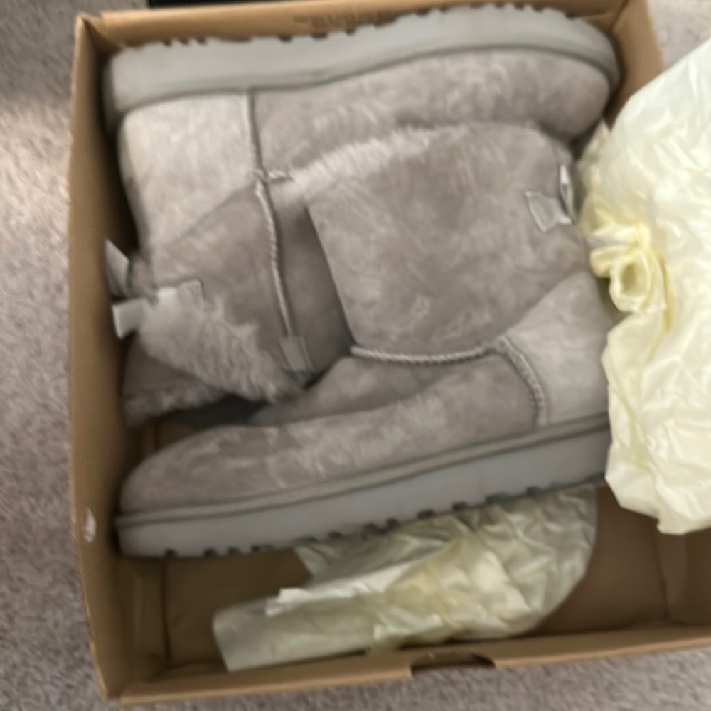 mini Ugg bailey bow